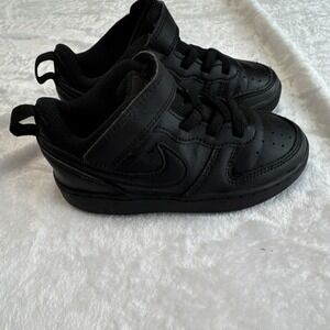 Nike Boys Black Sneakers BQ5453-001 US 9C UK 8.5 EU 26 Leather Low Top